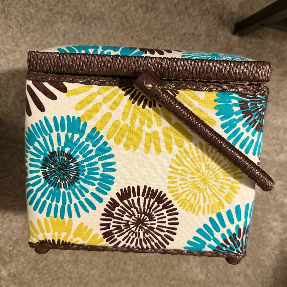 Sewing Box - Picture 6 of 8